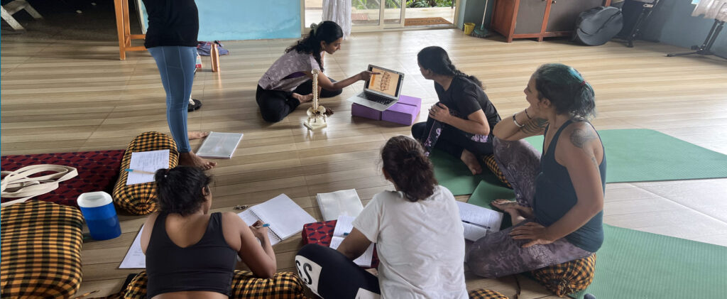 200 hour yoga teaching in Goa